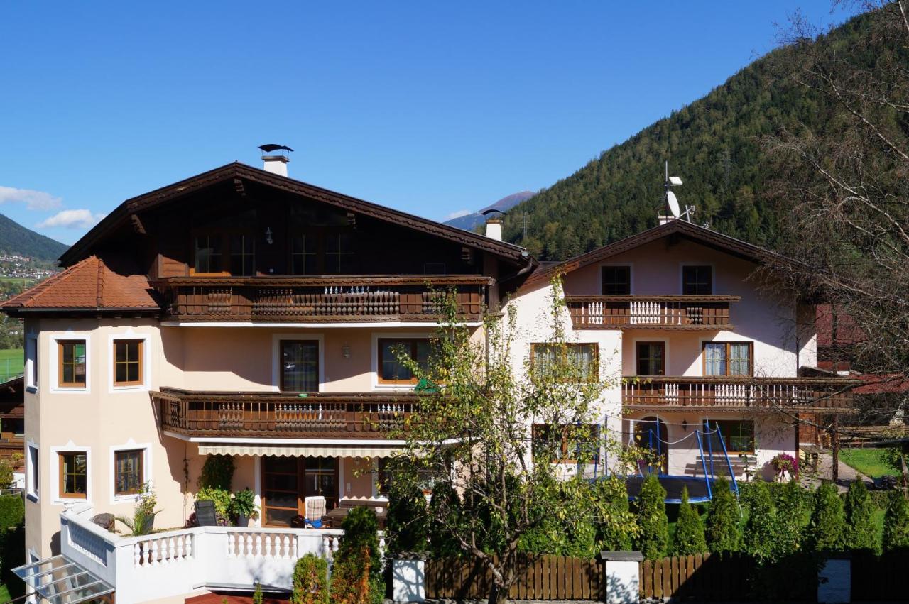 Ferienhaus Bergblick Fulpmes Kültér fotó