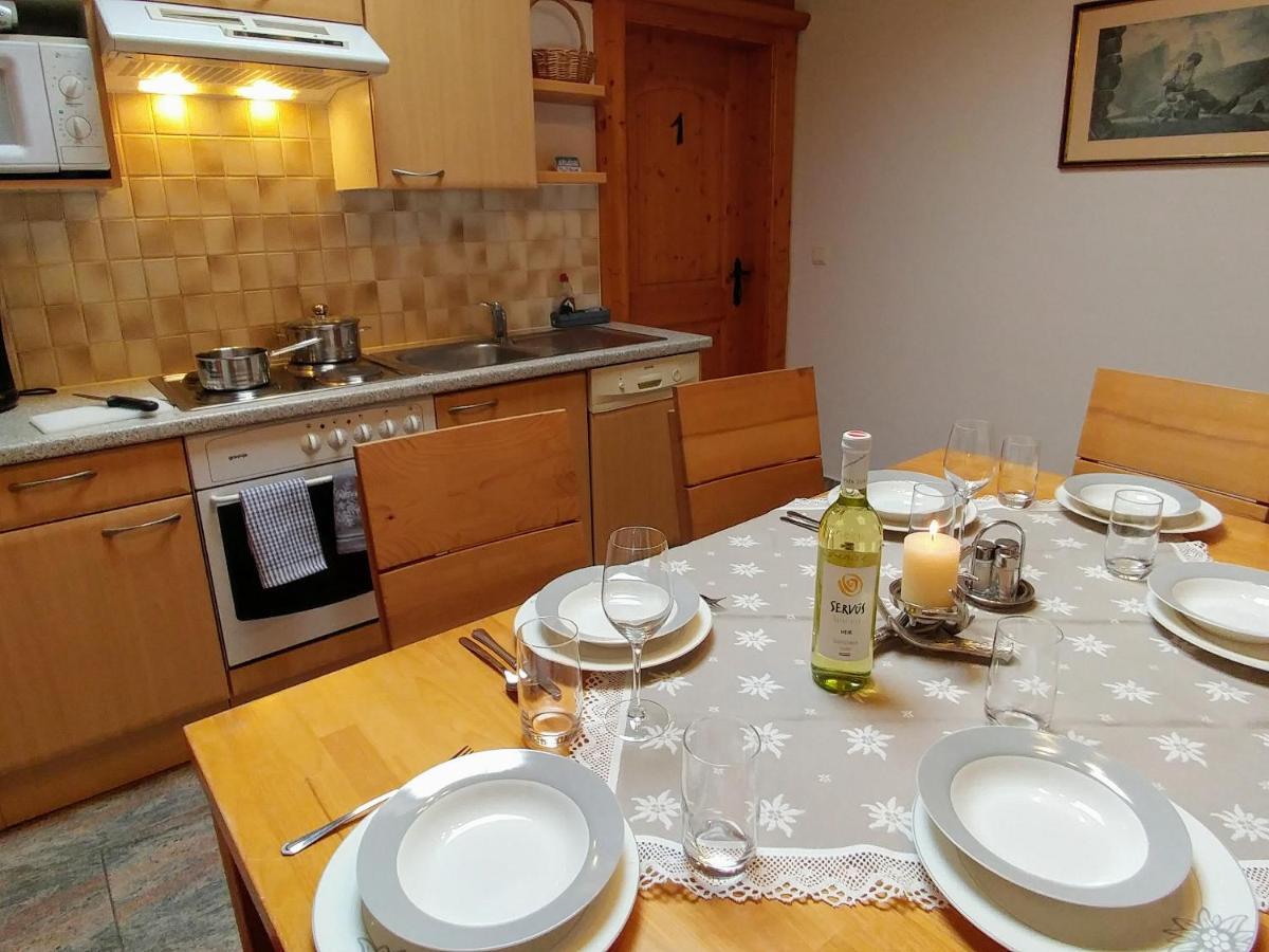 Ferienhaus Bergblick Fulpmes Kültér fotó